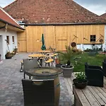 Auszeit; Gaestehaus & Mehr Alojamento de Acomodação e Pequeno-almoço 3*