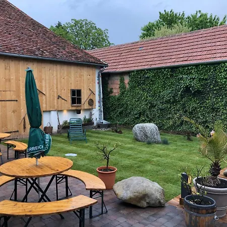 Bed and breakfast Auszeit; Gaestehaus & Mehr 3*